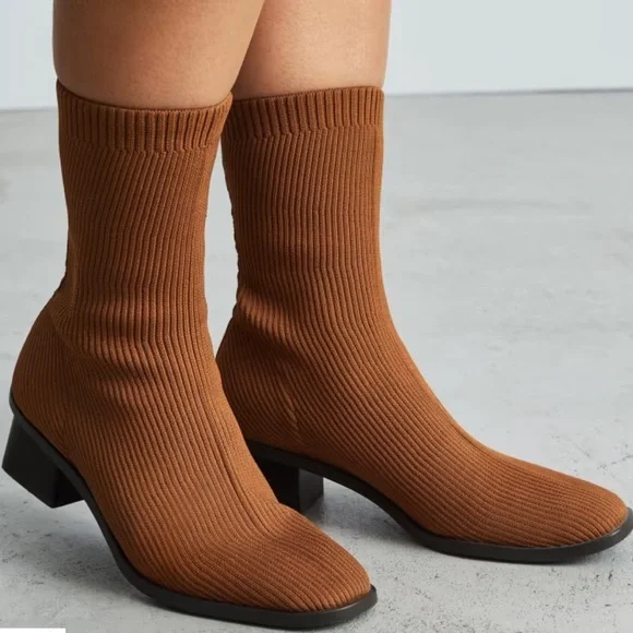Everlane Brown Sock Boots NWOT - Picture 1 of 12